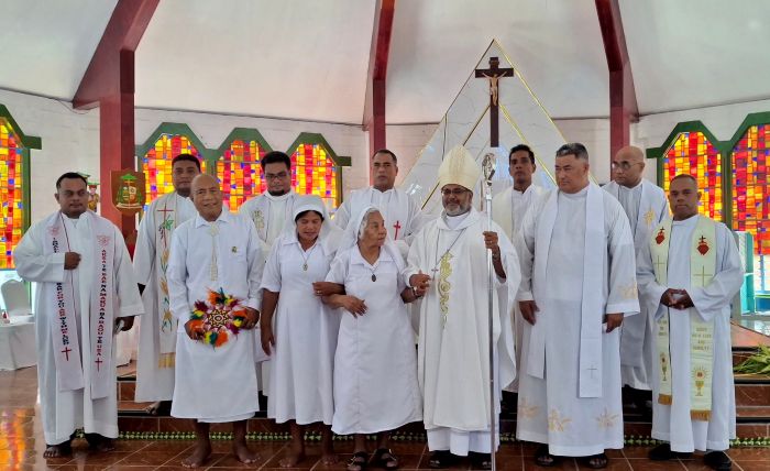 pacificolsh bishop.jpg use